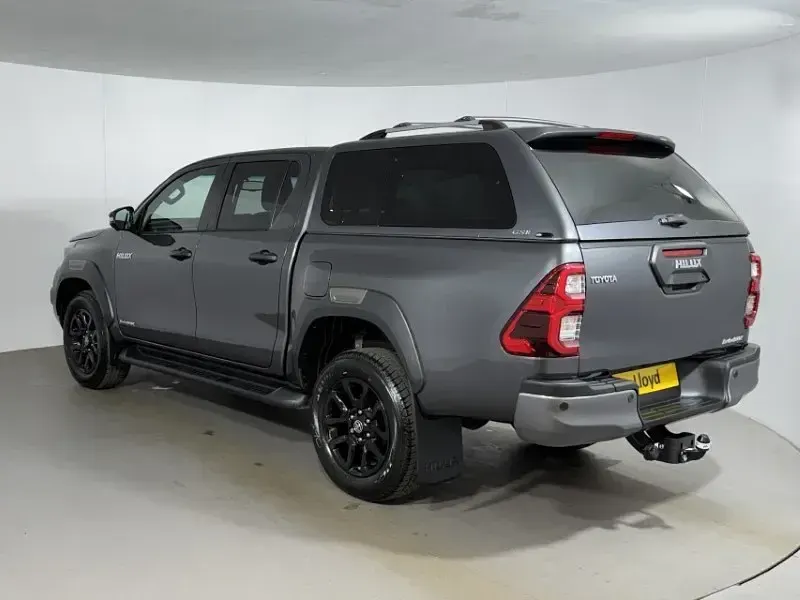 New Toyota HiLux 200 HP (147 kW) 2026 Grey Pickup