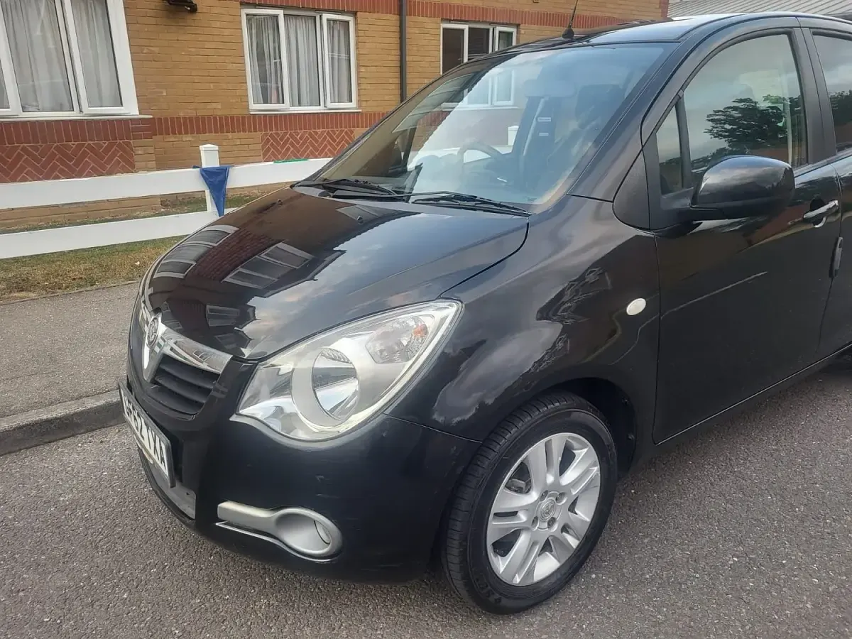 Used Vauxhall Agila 94 HP (69 kW) 2012 Black MPV