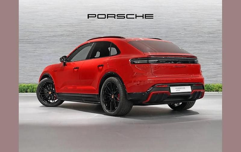 Used Porsche Macan 419 kW (571 HP) 2026 Red SUV