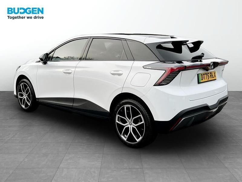 New MG MG4 EV Trophy 77 kW (105 HP) 2026 White Hatchback