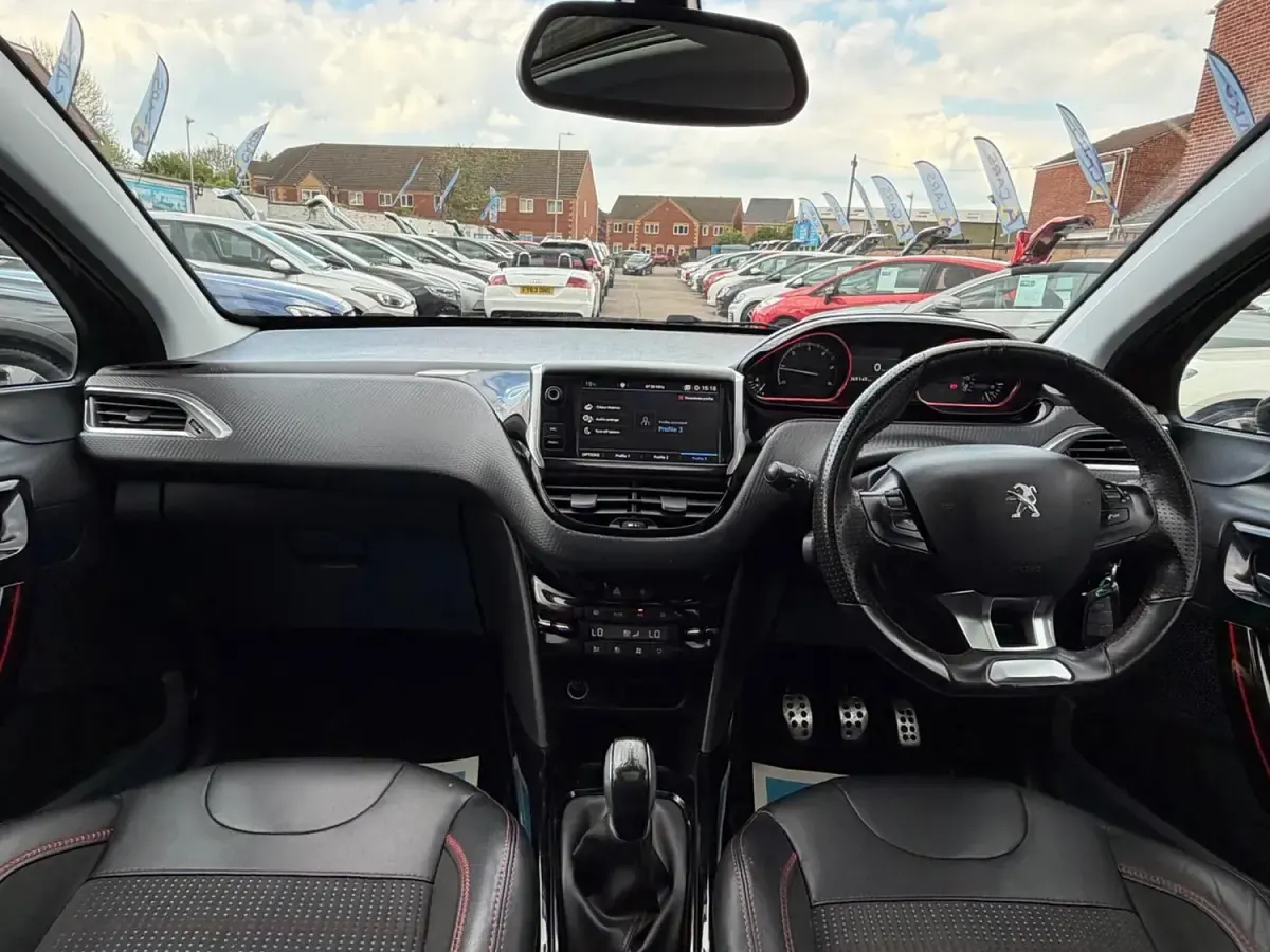 Used Peugeot 2008 GT-line 100 HP (73 kW) 2018 Red SUV