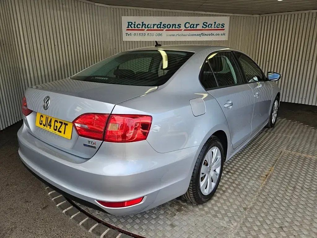 Used VW Jetta S 105 HP (77 kW) 2014 Silver Sedan