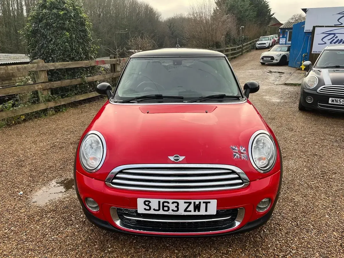 Used Mini Cooper D Hatch 112 HP (82 kW) 2013 Red Hatchback