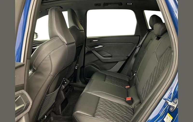 Usado Audi Q6 e-tron Advanced 284 kW (387 CV) 2024 Azul SUV