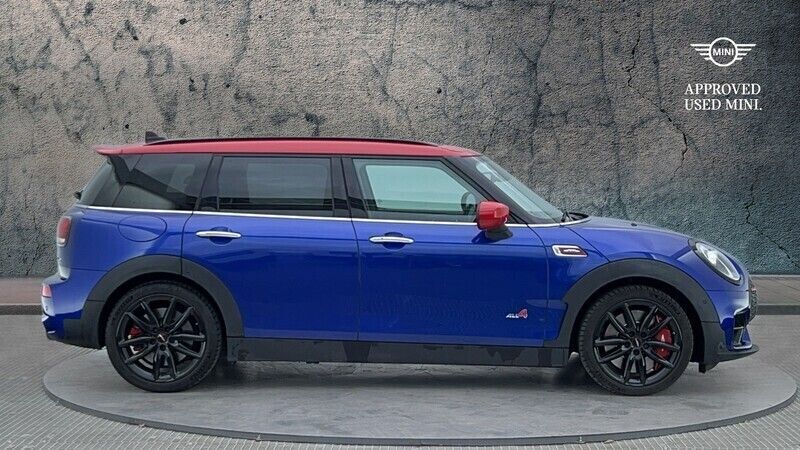 Used Mini John Cooper Works Clubman 302 HP (222 kW) 2019 Blue Estate
