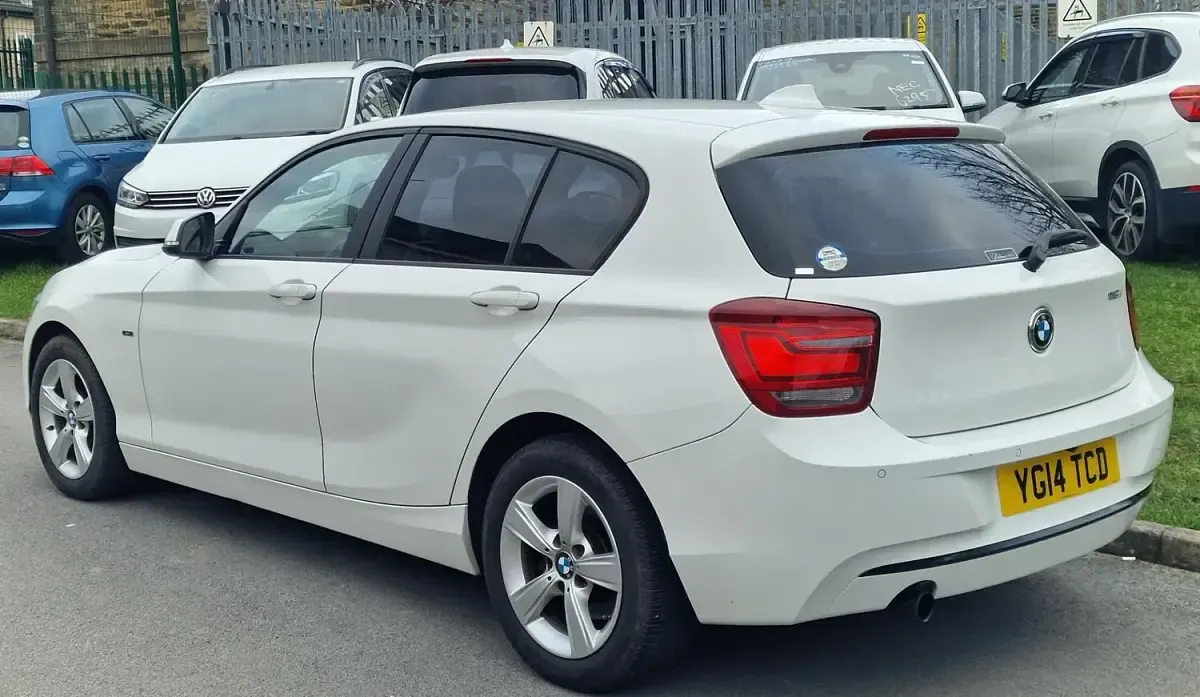 Used BMW 116 Sport Line 2014 White Hatchback