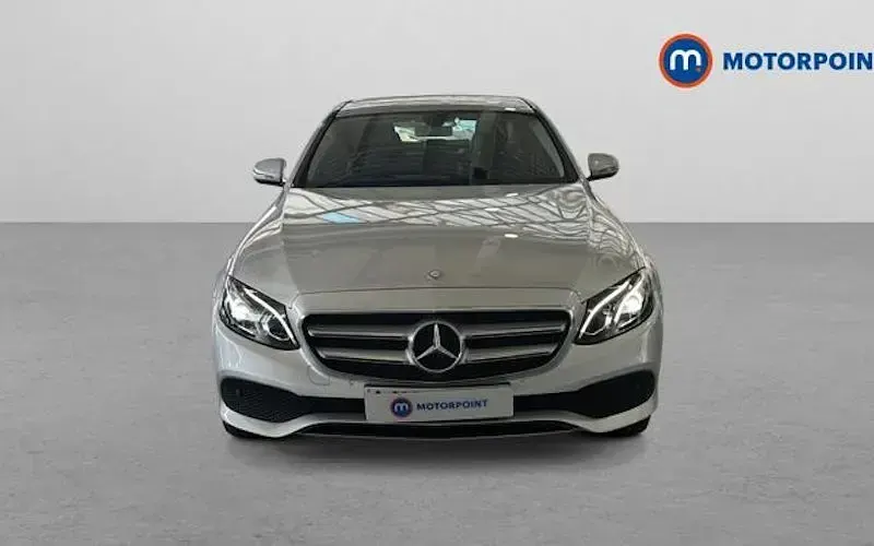 Used Mercedes E200 SE 150 HP (110 kW) 2017 Silver Sedan
