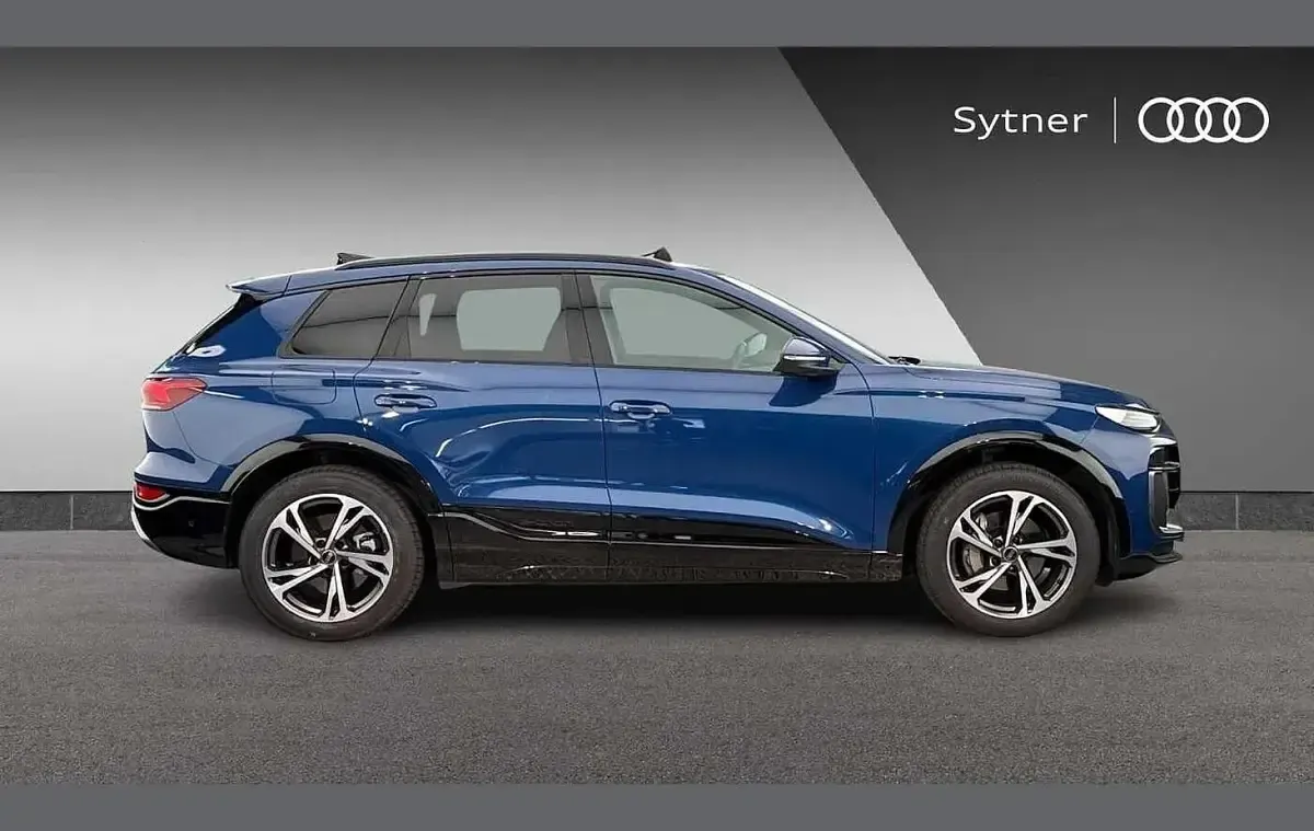 Used Audi Q6 e-tron S-Line 284 kW (387 HP) 2024 Blue SUV
