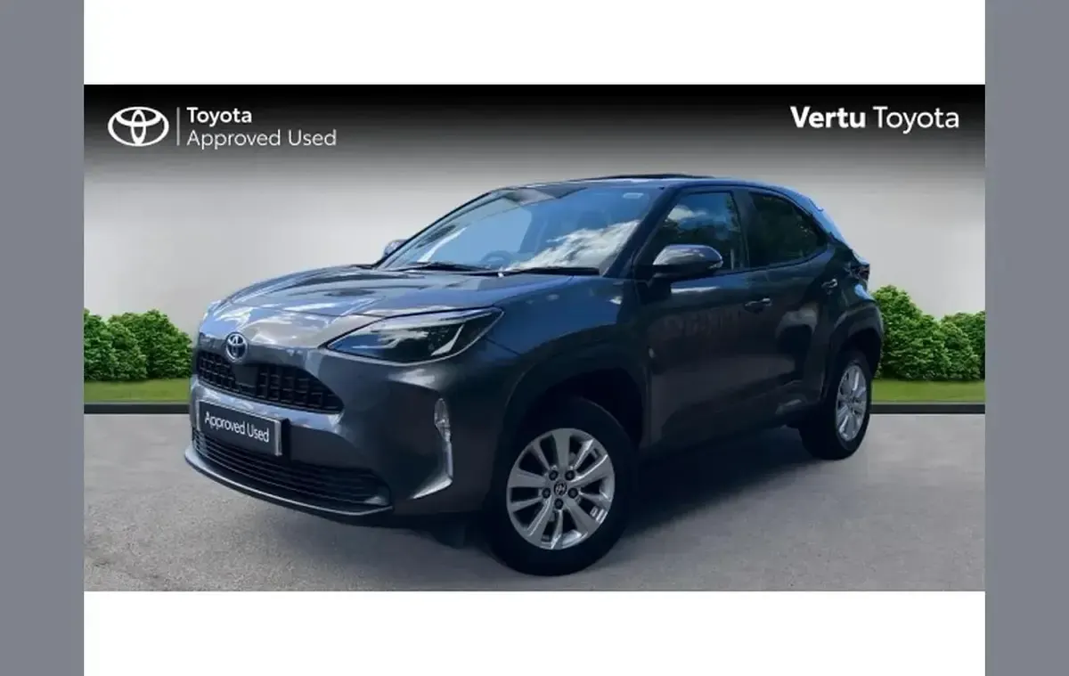 Used Toyota Yaris Cross 113 HP (83 kW) 2022 Grey SUV