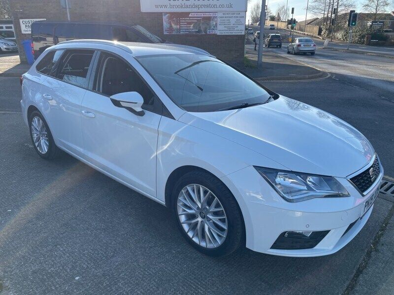 White Used 2019 Seat Leon ST SE Dynamic Estate | £9,995 (Fair price) - Image 1/4