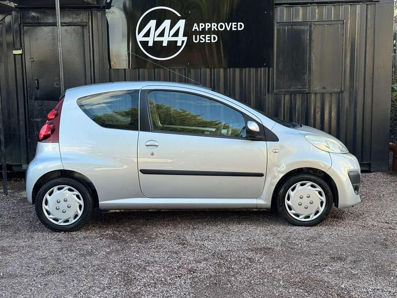 Used Peugeot 107 Active 68 HP (50 kW) 2012 Silver Hatchback