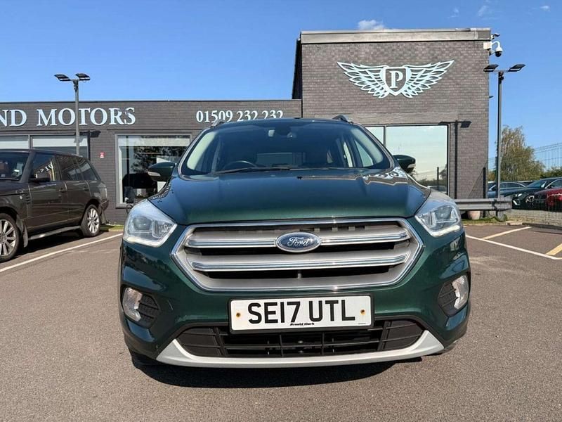 Used Ford Kuga Titanium 150 HP (110 kW) 2017 Green SUV