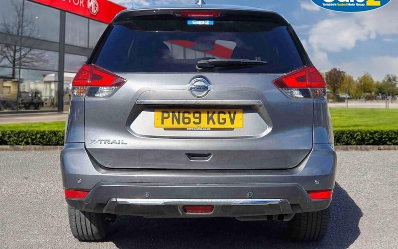 Used Nissan X-Trail Tekna 150 HP (110 kW) 2019 Grey SUV