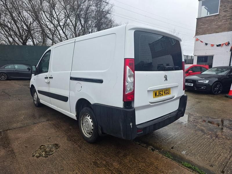 Second-hand Peugeot Expert 2012 Alb Van