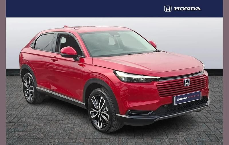 Used Honda HR-V Elegance 128 HP (94 kW) 2025 Red SUV