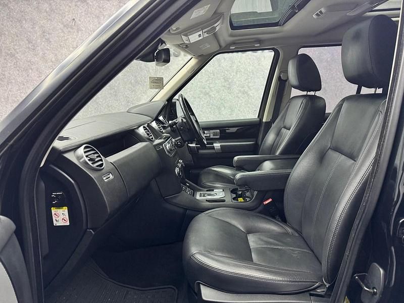 Used Land Rover Discovery 4 HSE 2015 Black SUV