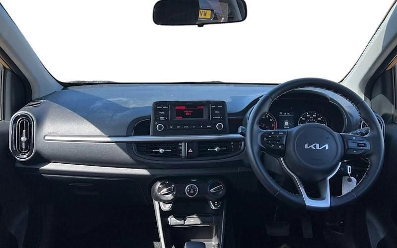 Begagnad Kia Picanto Advance 67 HK (49 kW) 2023 Gul Halvkombi