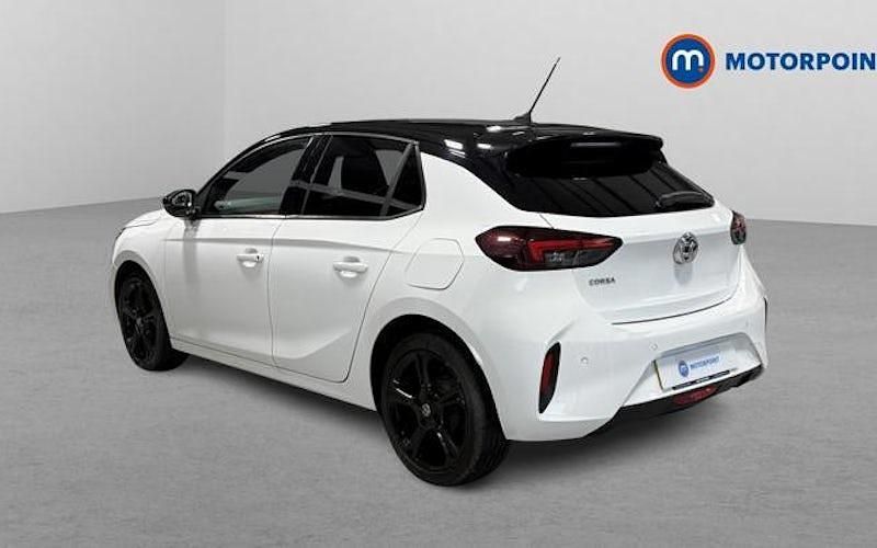 Used Vauxhall Corsa 75 HP (55 kW) 2023 White Hatchback