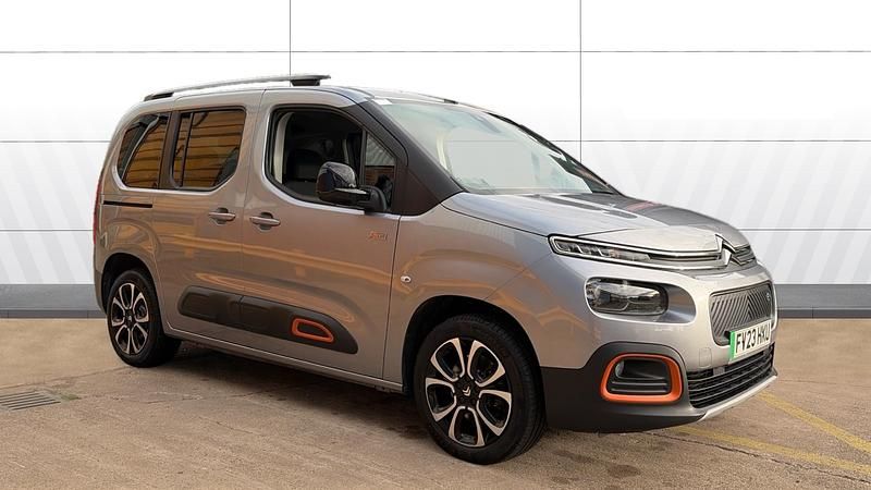 Used 2023 Citroën Berlingo XTR MPV | £15,467 (Good price) - Image 1/3