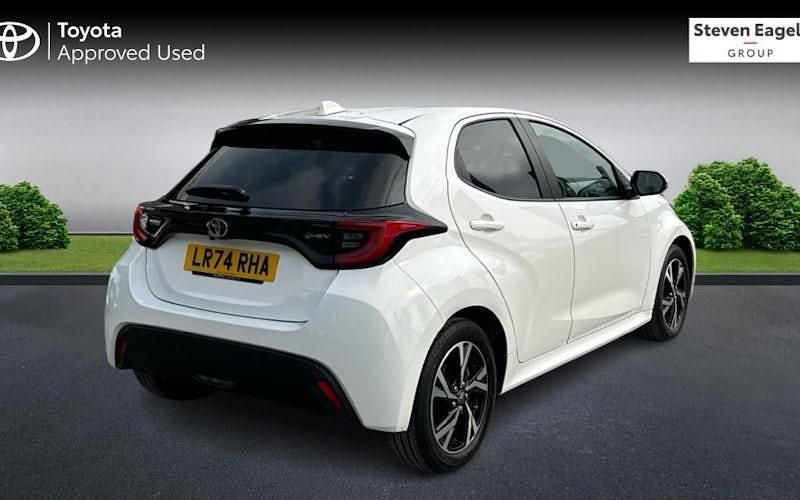 Used Toyota Yaris Hybrid Design 116 HP (85 kW) 2026 Hatchback