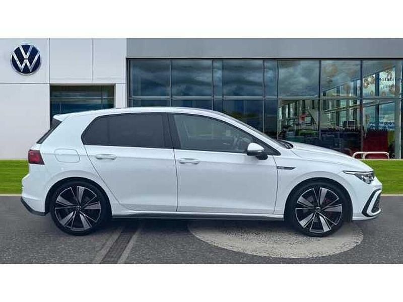 Used VW Golf VIII GTD 200 HP (147 kW) 2024 Pure white Hatchback