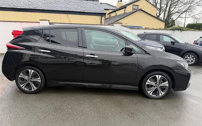 Used Nissan Leaf N-Connecta 110 kW (150 HP) 2021 Black Hatchback