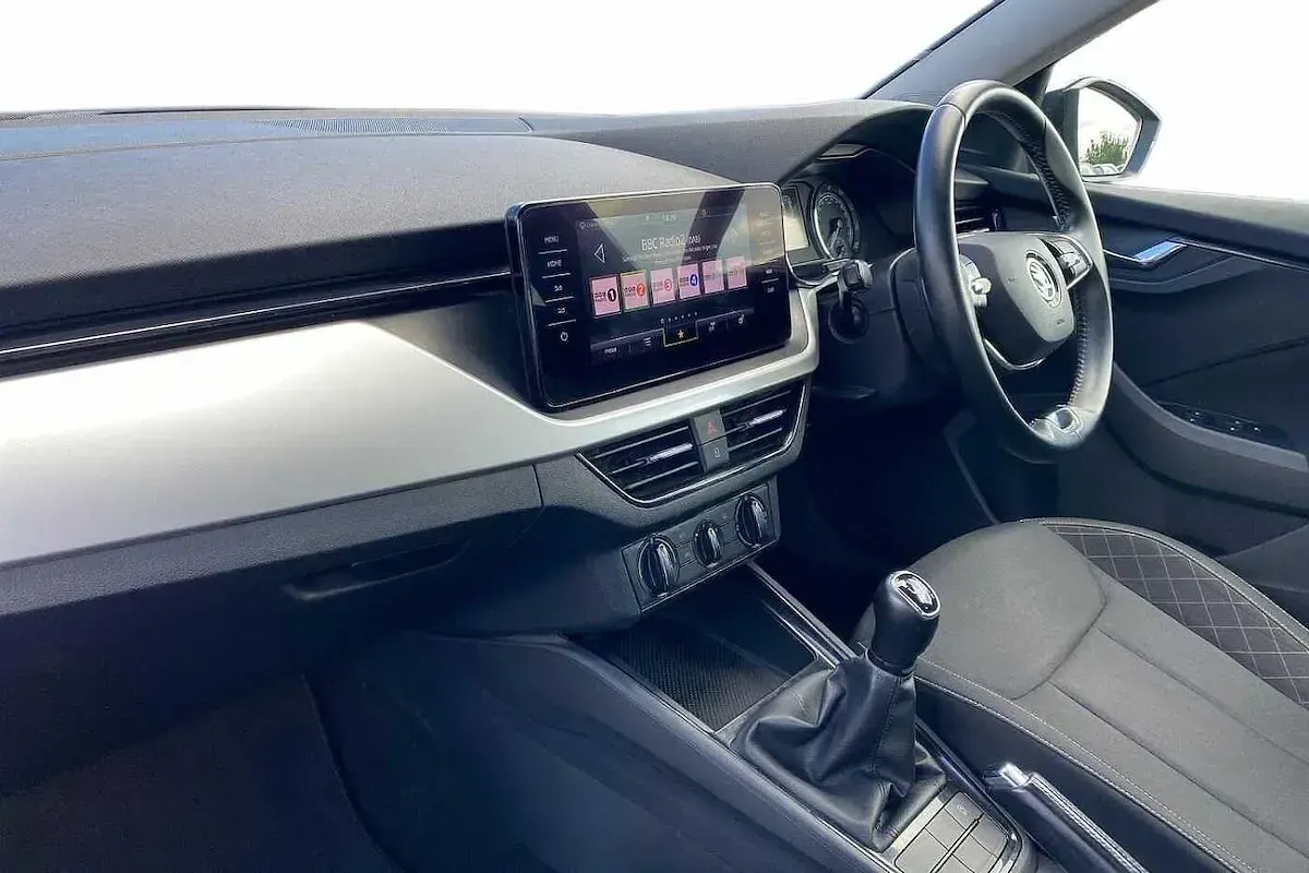 Used Skoda Kamiq SE Drive 81 HP (59 kW) 2023 Black magic pearl effect SUV