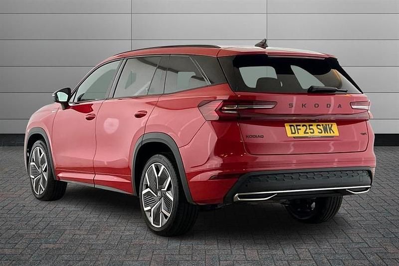 Used Skoda Kodiaq SportLine 193 HP (141 kW) 2025 Velvet red metallic SUV