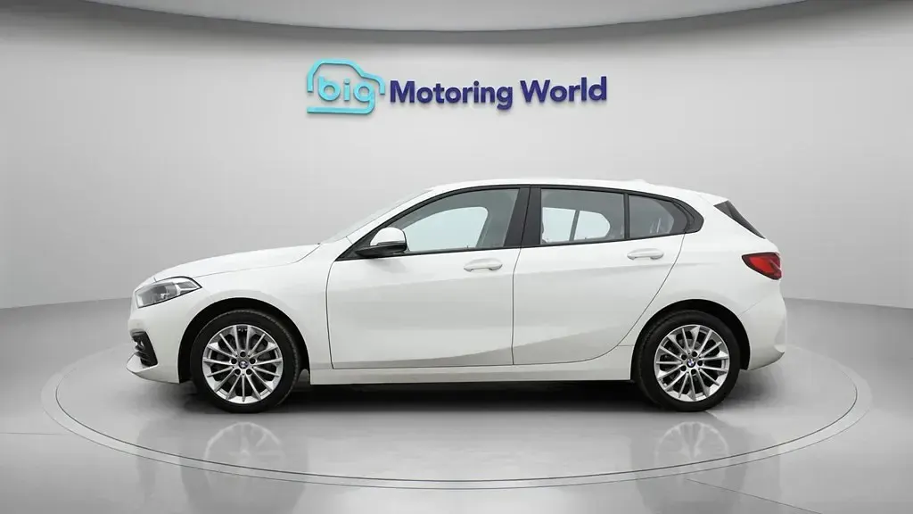 Usado BMW 116 116 CV (85 kW) 2024 Blanco Utilitario