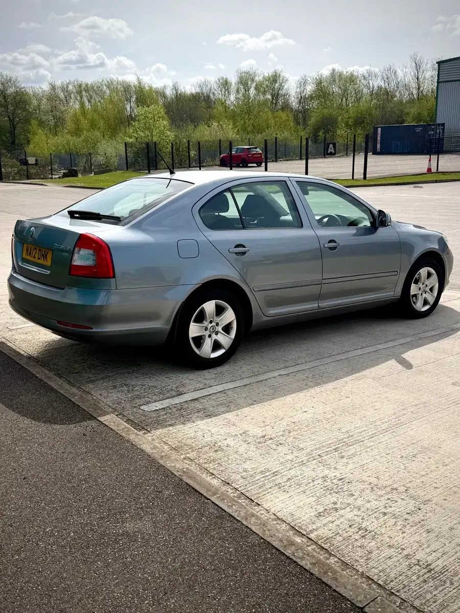 Używany Skoda Octavia Elegance 2012 Szary Hatchback