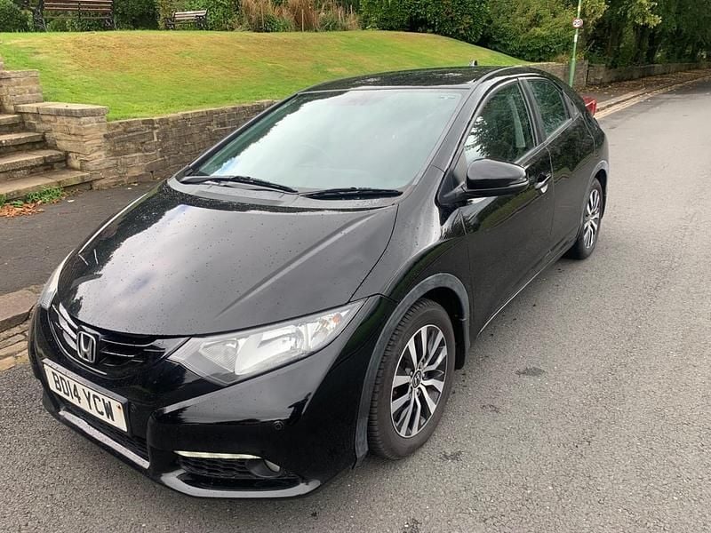 Black Used 2014 Honda Civic SE Plus Hatchback | £2,995 (Good price) - Image 1/4