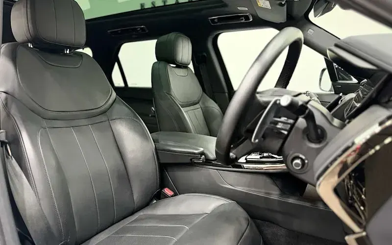 Used Land Rover Range Rover Sport SE Dynamic 300 HP (220 kW) 2026 SUV