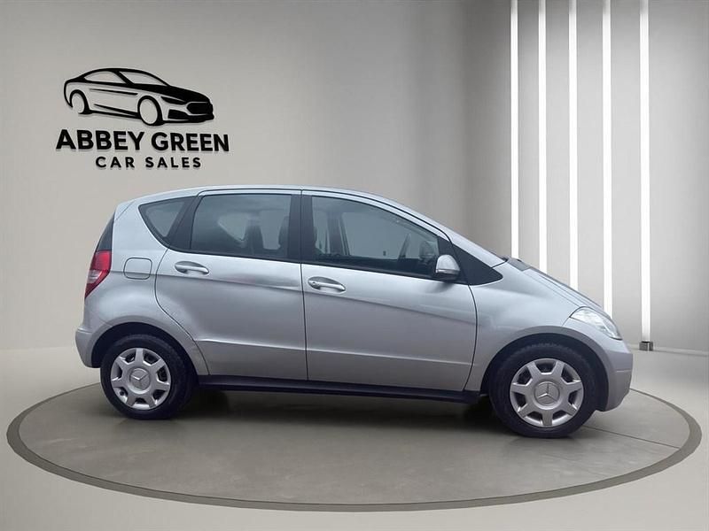 Used Mercedes A160 Classic 95 HP (69 kW) 2012 Silver Hatchback