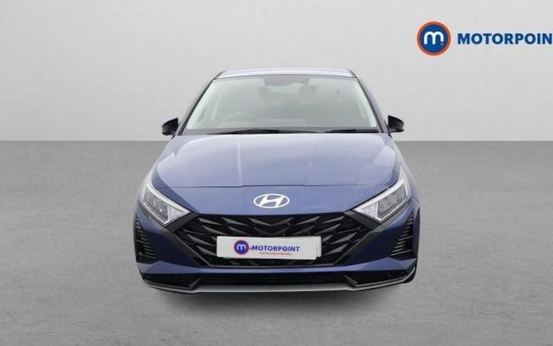Used Hyundai i20 Premium 101 HP (74 kW) 2025 Blue Hatchback