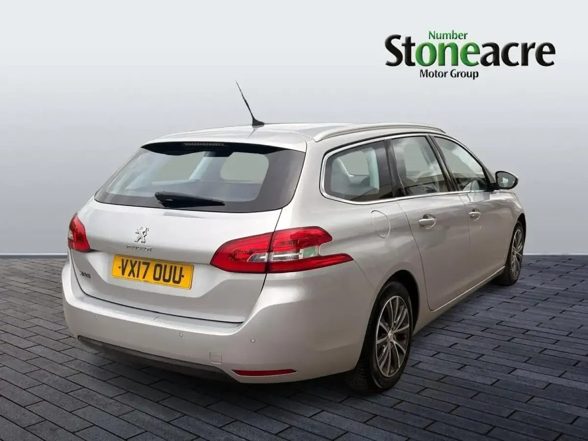 Used Peugeot 308 SW Allure 120 HP (88 kW) 2017 Silver Estate