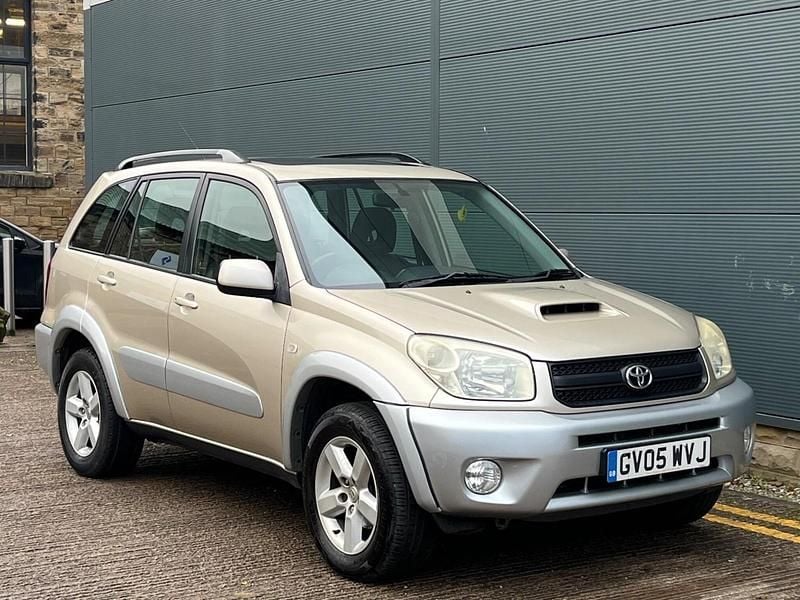 Beige Used 2005 Toyota RAV4 Estate | £4,495 (A bit pricey) - Image 1/4