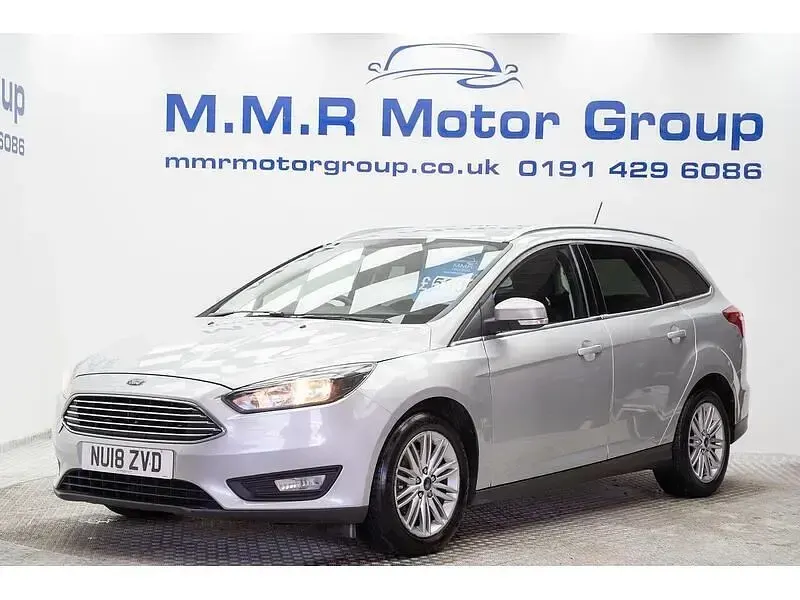 Usado Ford Focus Zetec 120 HP (88 kW) 2018 Prateado Carrinha