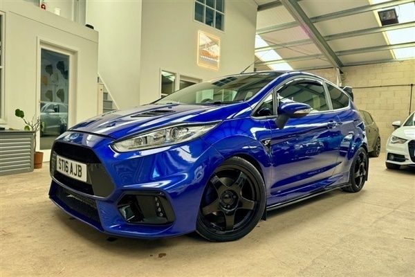 Blue Used 2016 Ford Fiesta ST Hatchback | £9,495 (Expensive) - Image 1/1