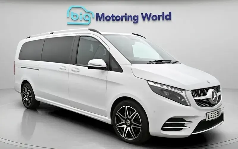 Used Mercedes V300 AMG line 237 HP (174 kW) 2023 MPV