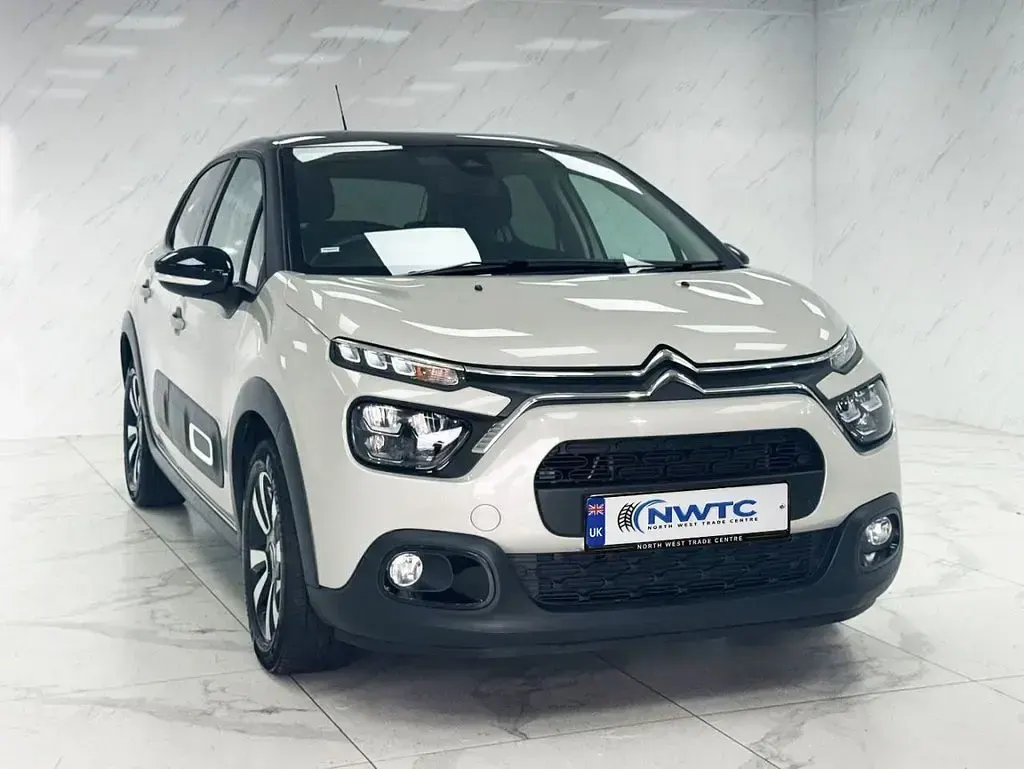 Used Citroën C3 PureTech 83 HP (61 kW) 2024 Grey Hatchback