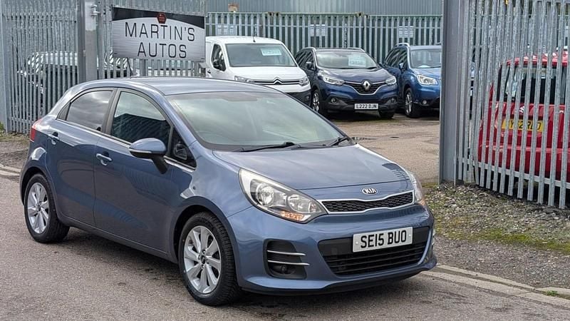 Blue Used 2015 Kia Rio 2 Hatchback | £4,950 (Fair price) - Image 1/4