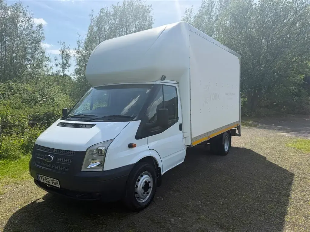 Used Ford Transit 155 HP (114 kW) 2013 White
