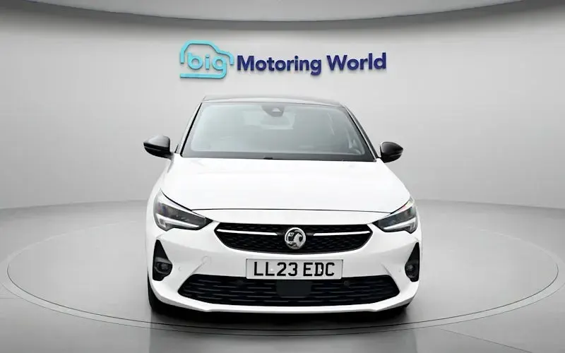 Used Vauxhall Corsa Ultimate 131 HP (96 kW) 2023 White Hatchback