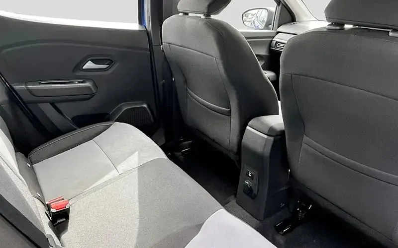Used Dacia Sandero Extreme 110 HP (80 kW) 2024 Blue Hatchback
