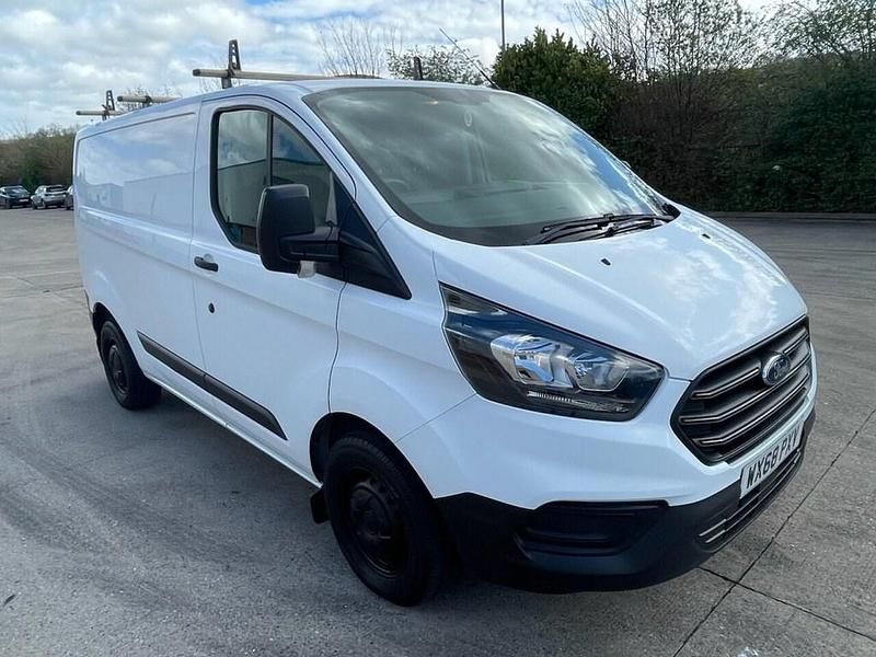 Used Ford Transit Custom 105 HP (77 kW) 2019 White Van