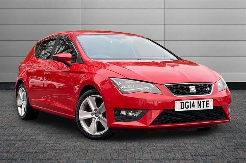 Emocion red Used 2014 Seat Leon FR Hatchback | £7,995 (Good price) - Image 1/3