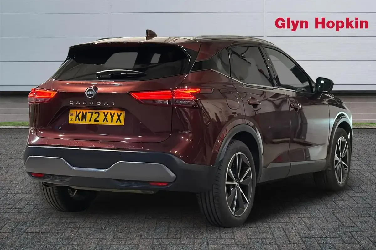 Used Nissan Qashqai Tekna 140 HP (102 kW) 2022 Red SUV