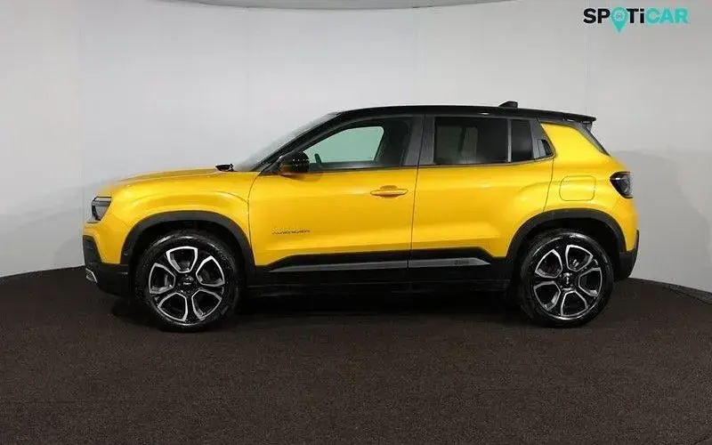Used Jeep Avenger Summit 101 HP (74 kW) 2025 Yellow/black SUV