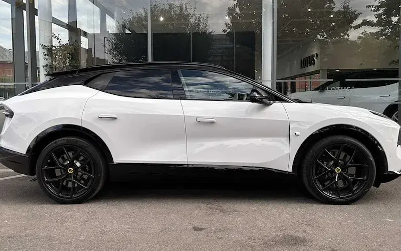 Used Lotus Eletre 450 kW (612 HP) 2026 SUV
