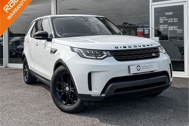 White Used 2018 Land Rover Discovery 5 SE SUV | £23,988 (A bit pricey) - Image 1/4